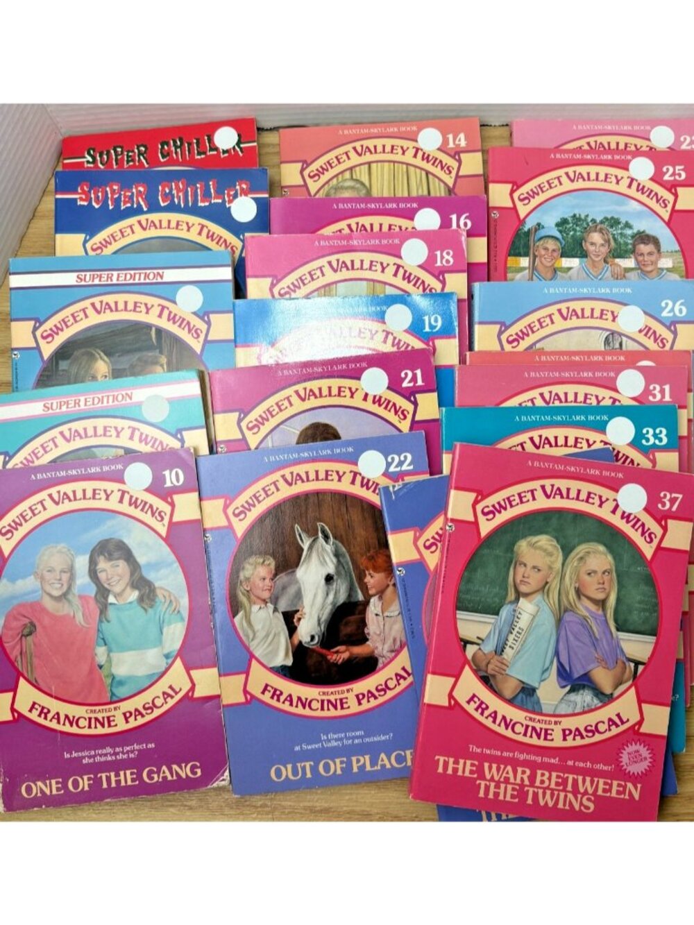 Lot of 21 SWEET VALLEY TWINS 1980s Vintage Paperback Books Assorted Titles